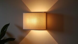 Applique murale avec abat-jour en tissu : éclairez avec style